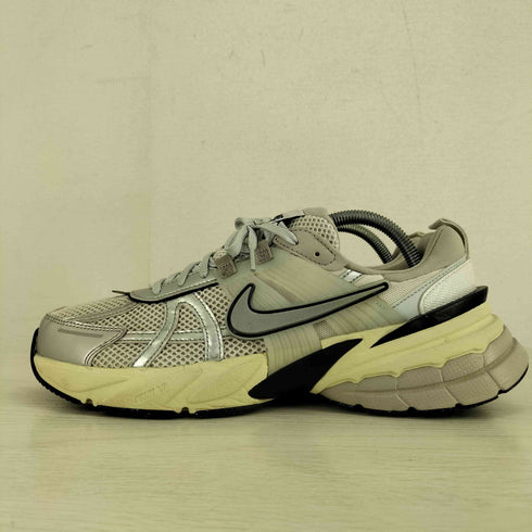 ナイキ NIKE Womens V2K Run Summit White and Metallic Silver メンズ JPN:27