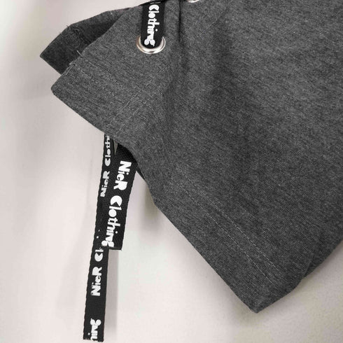 ニーアクロージング NIER CLOTHING アームレースアップ フロントプリント S/S Tシャツ レディース FREE