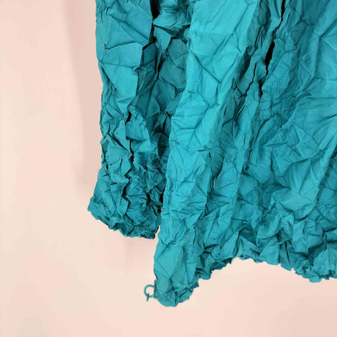 イッセイミヤケミー ISSEY MIYAKE me シワ加工 フーデッドブルゾン レディース