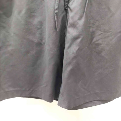ザラ ZARA WIDE SHORT プリーツタック フルイド地 バミューダ パンツ ハーフ パンツ レディース M