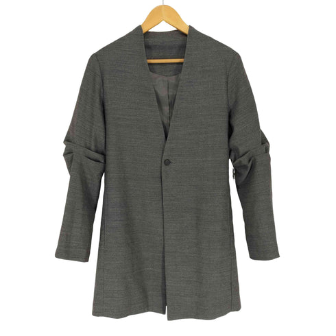 腕プリーツノーカラーロングジャケット メンズ