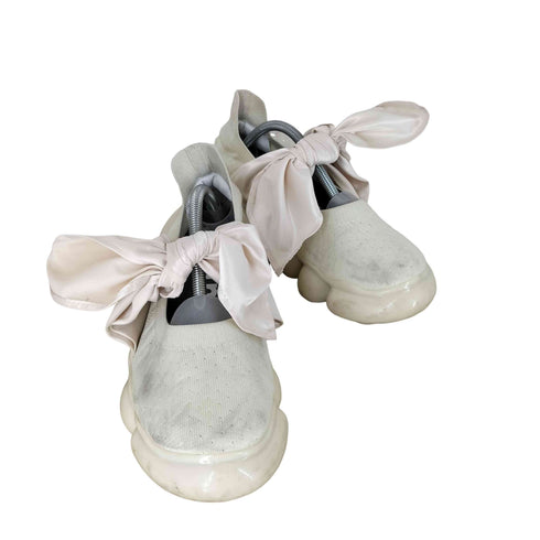 グラウンズ grounds JEWELRY HANKIE PUMPS VANILLA レディース 26