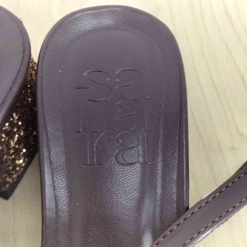 サハラ sahara スパンコールサンダル レディース