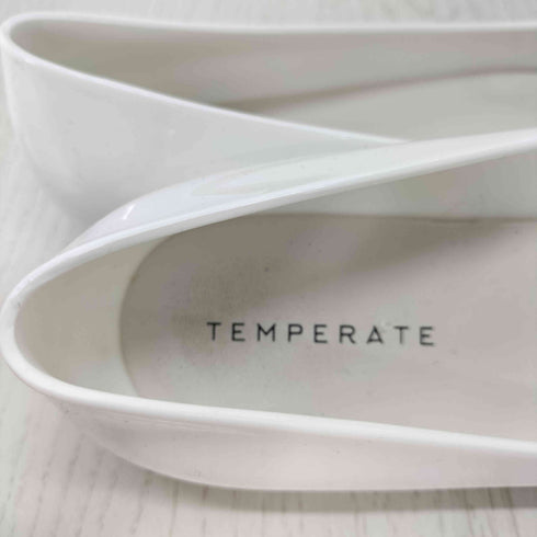 テンパレイト TEMPERATE ポインテッド グリッター ラメ PVC ラバー パンプス レディース JPN:37