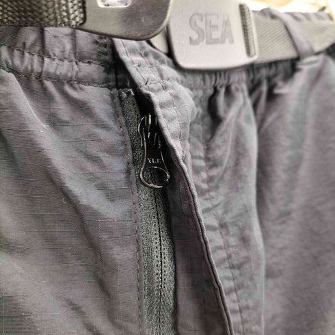 ウィンダンシー WIND AND SEA SEA ESS Cargo Shorts メンズ JPN:L