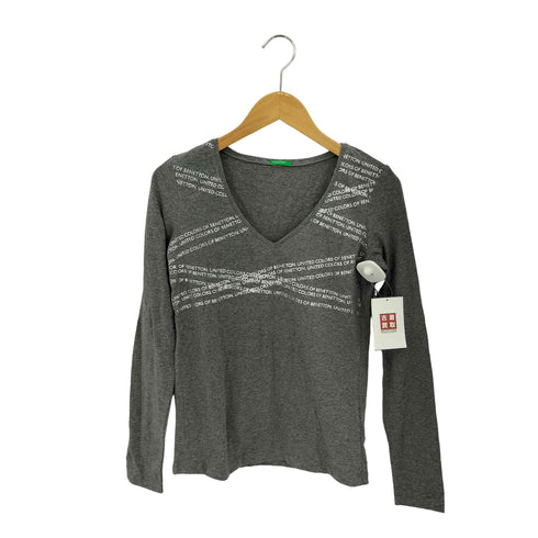 ユナイテッドカラーズオブベネトン UNITED COLORS OF BENETTON Vネック フォントロゴ クルーネック 長袖Tシャツ カットソー Y2K レディース
