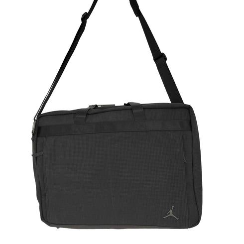 ジョーダンブランド JORDAN BRAND JUMPMAN FLIGHT TRAVEL MESSENGER BAG メンズ