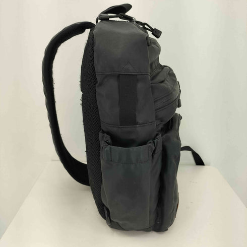 ノーマディック NOMADIC マルチポケット ボディバッグ メンズ