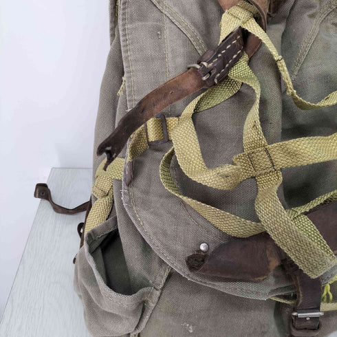 ルーマニア軍 リュック メンズ