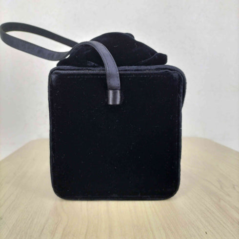 フォクシーニューヨーク FOXEY NEW YORK MADE IN ITALY ベロア調 ラインストーンロゴ スクエアバッグ レディース