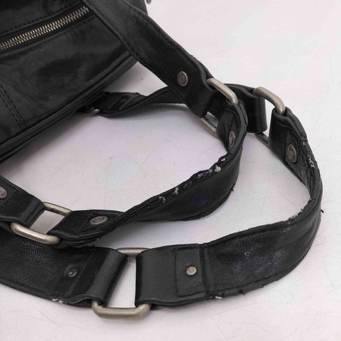 ジョンガリアーノ JOHN GALLIANO 00S イタリア製 gロゴ刻印 メタルプレート Dカン 裏地 ニュースペーパー レザー ハンドバッグ ショルダーバッグ メンズ