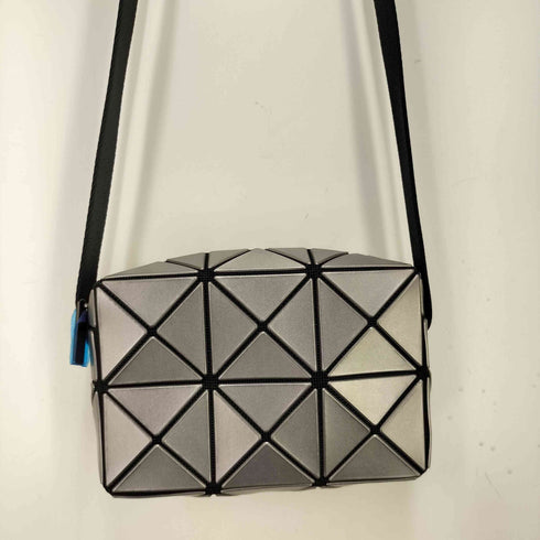 バオバオイッセイミヤケ BAO BAO ISSEY MIYAKE 25SS CUBOID METALLIC ショルダーバッグ レディース