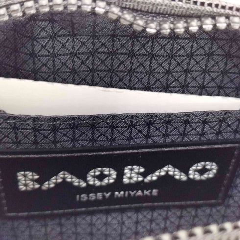 バオバオイッセイミヤケ BAO BAO ISSEY MIYAKE 25SS CUBOID METALLIC ショルダーバッグ レディース