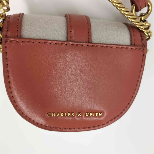チャールズアンドキース CHARLES&KEITH Micro Gabine Saddle Bag マイクロ ガビーヌ サドル バッグ レディース