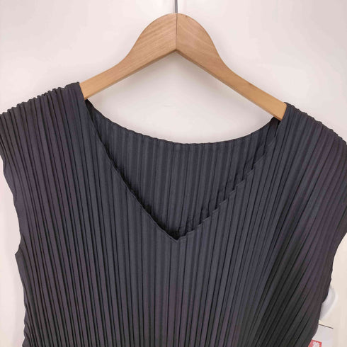 プリーツプリーズイッセイミヤケ PLEATS PLEASE ISSEY MIYAKE vネック ノースリーブワンピース レディース JPN:4