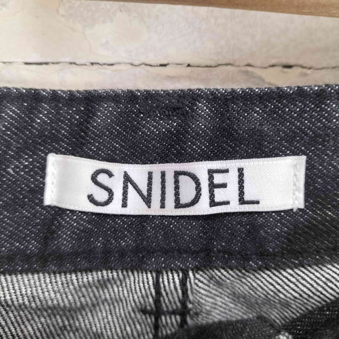 スナイデル snidel カットフレアブラックデニムパンツ レディース JPN:1