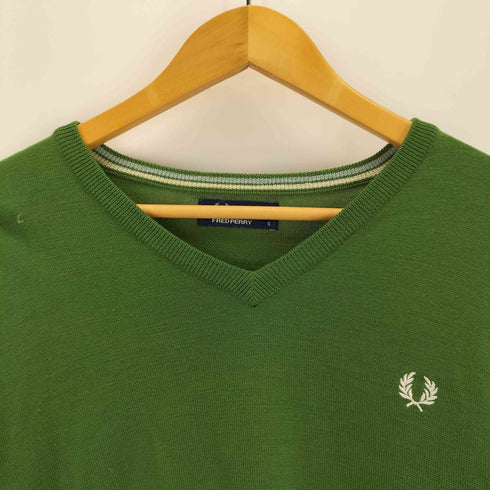 フレッドペリー FRED PERRY ワンポイントロゴ刺繍Vネックニット レディース JPN:S