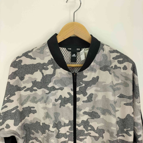 アディダス adidas パフォーマンスロゴ プリント 裏地メッシュ ドットカモ柄 迷彩 ジップアップ ブルゾン メンズ JPN:L