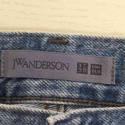 ユニクロジェイダブリューアンダーソン UNIQLO JW ANDERSON ストレートジーンズ レディース 23