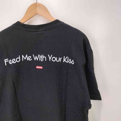 シュプリーム Supreme 20SS Feed Me With Your Kiss Tee メンズ JPN:L