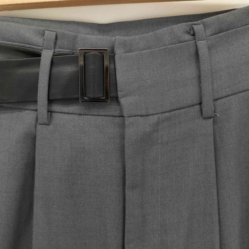 mdosmosis フェイクレザーベルト ワイドシルエット 2タック スラックスパンツ レディース M