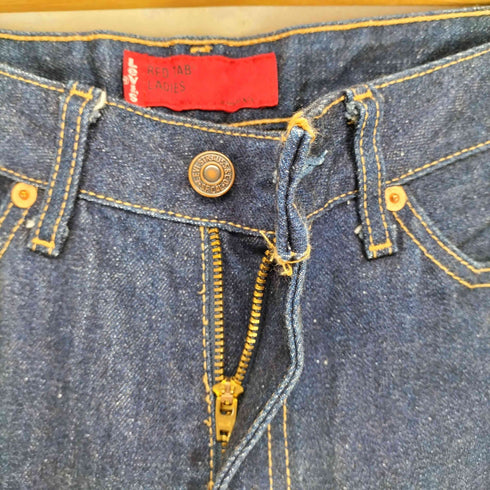 リーバイス Levis RED TAB フレアボタンフライデニムパンツ レディース