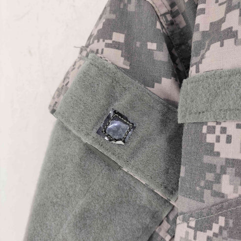 ユーエスアーミー U.S. ARMY デジタルカモ FLAME RESISTANT COMBATジャケット メンズ 8090/9404