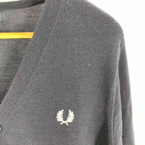 フレッドペリー FRED PERRY ロゴ刺繍 Vネックカーディガン メンズ JPN:M