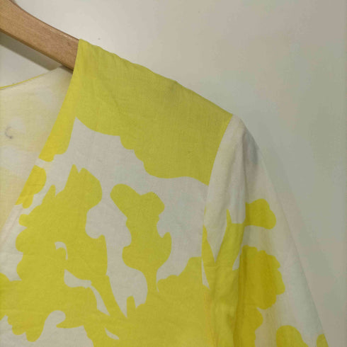 アーペーセー A.P.C. 総柄Vネックカットソー レディース import:S