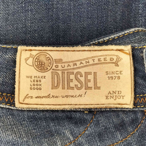 ディーゼル DIESEL Y2K LOWKY スリムフィットデニムパンツ レディース W24L30