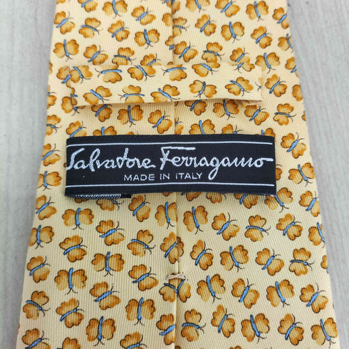 サルヴァトーレフェラガモ Salvatore Ferragamo 蝶柄ネクタイ メンズ