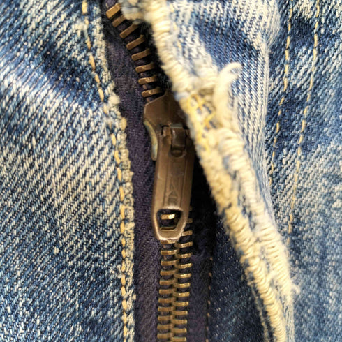 リーバイス Levis 50S Vステッチ ボタン裏 点々 チェーンステッチ オフセットベルトループ 隠しリベット 銅製 15刻印 CONMAR-ZIP 501ZXX ジップフライ デニム パンツ メンズ
