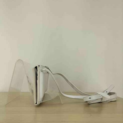 ビュレ Beaure カウレザー コンチョ金具 ウォレットショルダー レディース