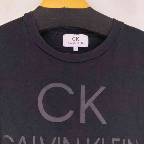 シーケーカルバンクライン ck Calvin Klein フロントプリント S/S Tシャツ メンズ import:M