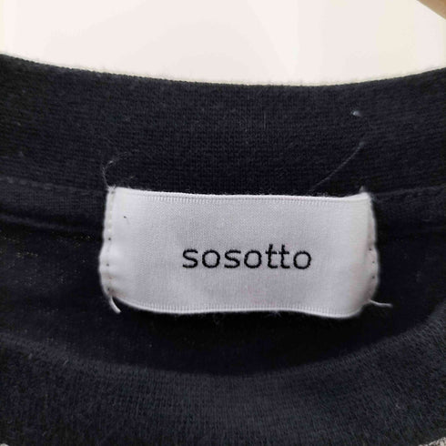 ソソット sosotto 前身頃花柄プリント Tシャツ レディース