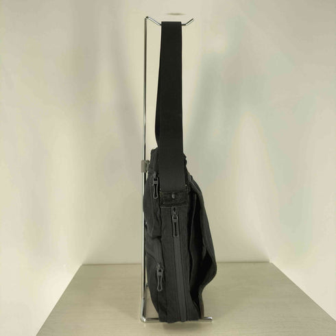 ソーバイアレクサンダーヴァンスロベ SO by alexander van slobbe ピーチスキン ギミック スエード切替 ショルダーバッグ メンズ