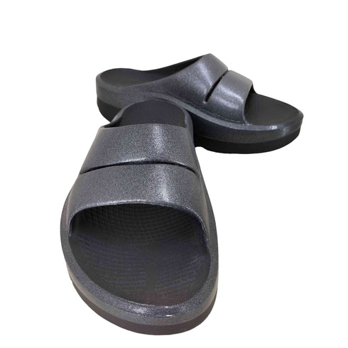 ウーフォス oofos OOmega OOahh Luxe - Black Sparkle レディース 39