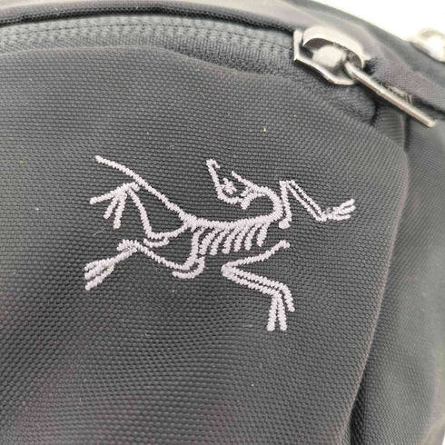 アークテリクス ARCTERYX MANTIS ナイロン ショルダーバッグ メンズ