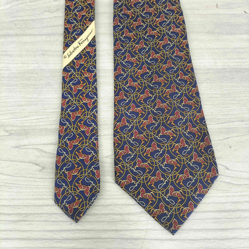 サルヴァトーレフェラガモ Salvatore Ferragamo 馬柄 シルクネクタイ メンズ