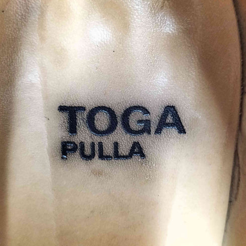 トーガプルラ TOGA PULLA メタルバックル ピンヒール レザーブーツ ポインテッドトゥ レディース 37
