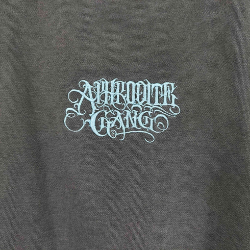 BUDSPOOL APHRODITE GANG 刺繍 クルーネックスウェット メンズ XL