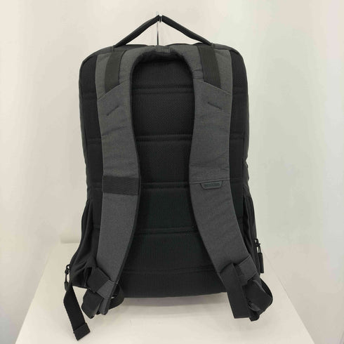 インケース incase CITY COMPACT BACKPACK バックパック メンズ