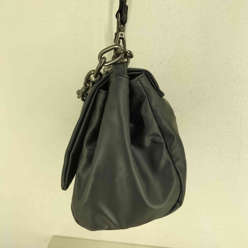 ザラ ZARA フェイクレザー チェーン クロスボディバッグ メンズ