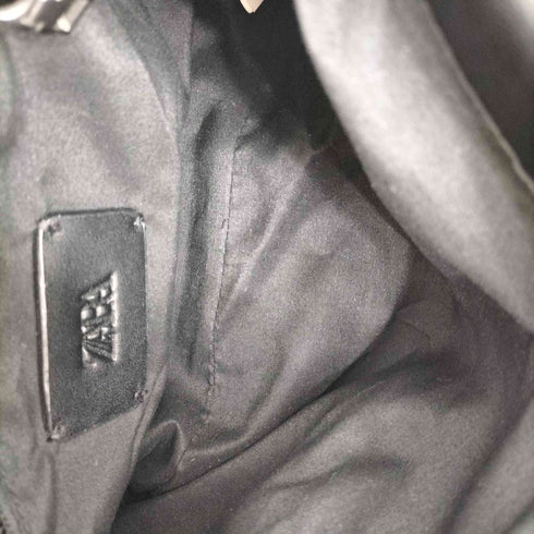ザラ ZARA フェイクレザー チェーン クロスボディバッグ メンズ