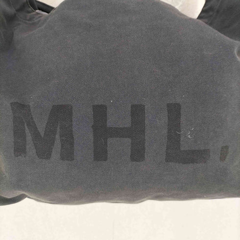 エムエイチエル MHL. ロゴプリントショルダーバッグ メンズ