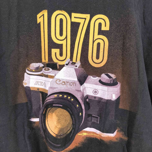 企業プリント 1976 カメラ AE-1 L/S Tシャツ メンズ JPN:L