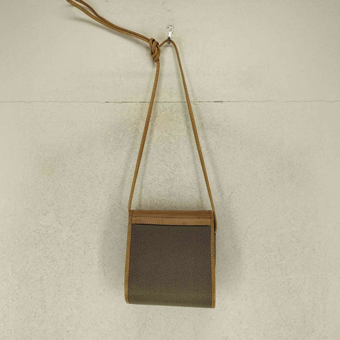DELANE MADE IN CANADA レザーショルダーバッグ レディース
