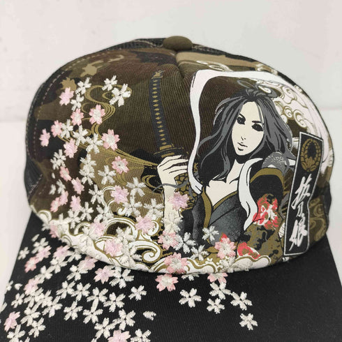 バットウムスメ DIVINE RETRIBUTION 抜刀娘 メッシュキャップ メンズ