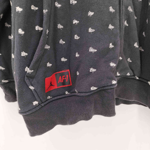 ナイキ NIKE スニーカー総柄プリントジップパーカー メンズ XL