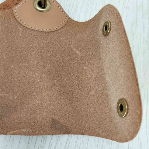 イルビゾンテ IL BISONTE ロゴ刻印レザーキーケース メンズ